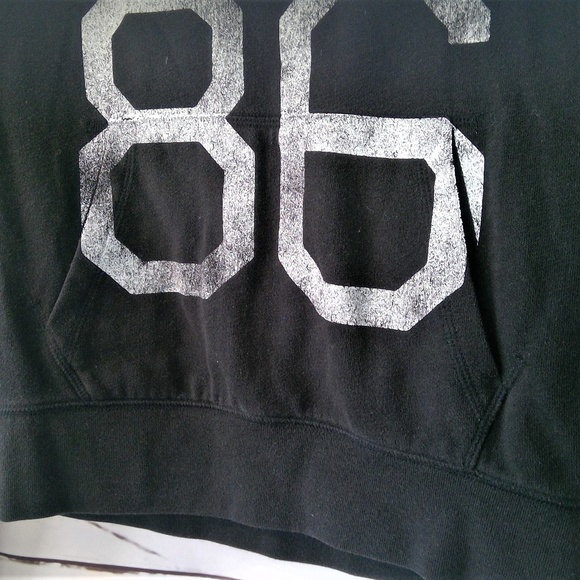 Victoria's Secret PINK Pullover - Picture 3 of 5